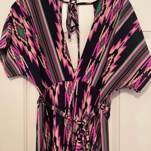 Like New Blue Blush Patterned Jumper -Size M